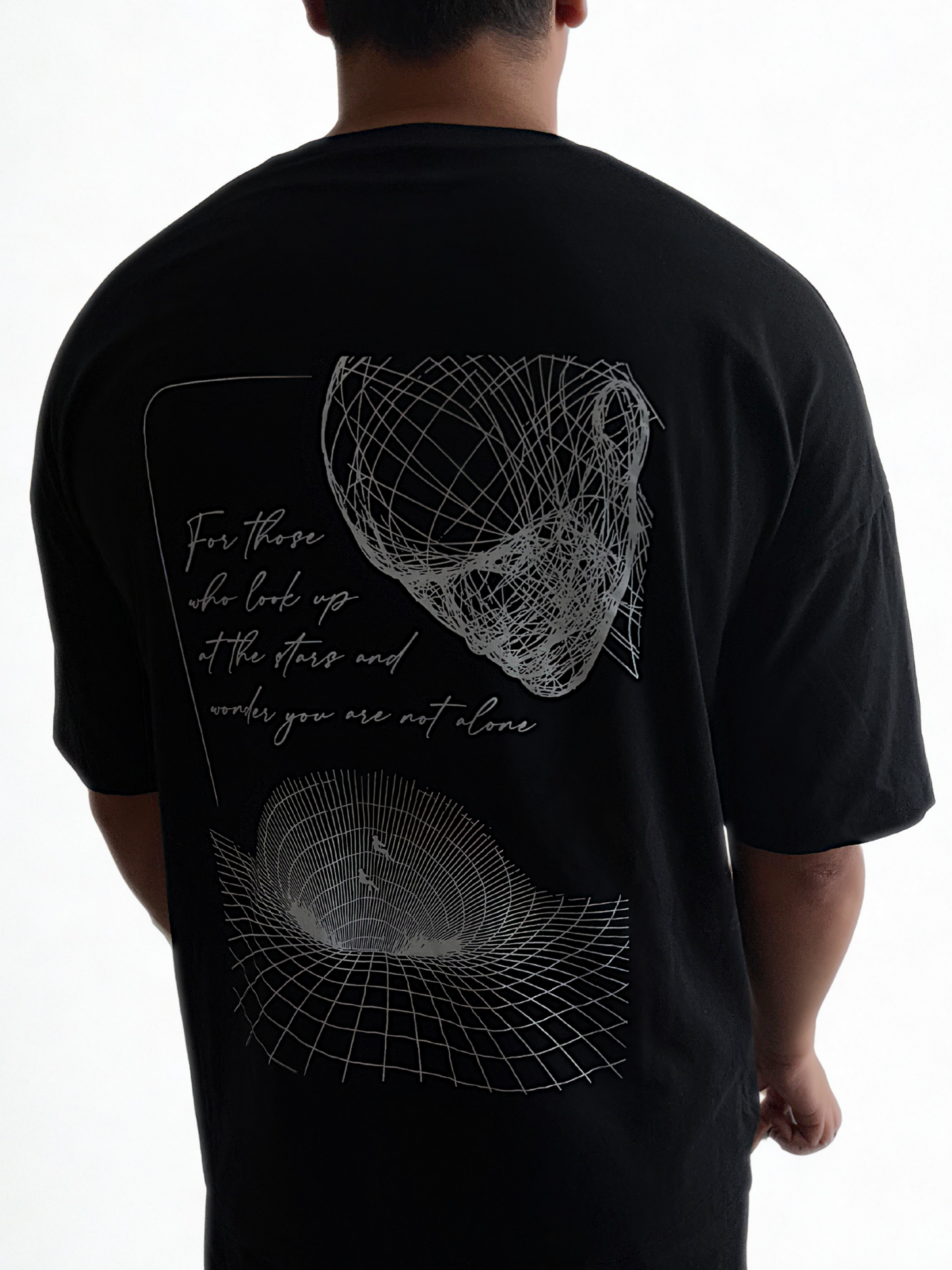 Not Alone Oversize Siyah T-Shirt